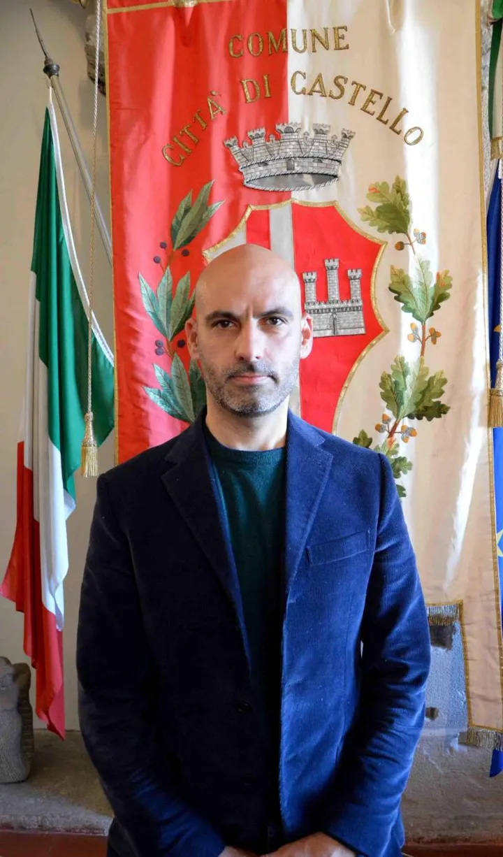 Il sindaco Luca Secondi