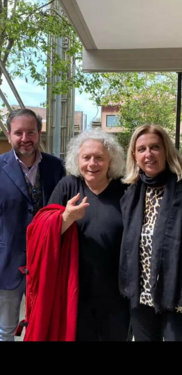 Il maestro Gionata Francesconi con i professori Devis Serra e Tania Mugnaini