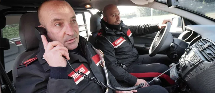 I carabinieri sono incaricati delle indagini sulla rapina al market di Montelupo Fiorentino