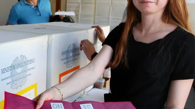 In una giornata di clima rovente gli elettori hanno disertato le urne per il referendum sulla giustizia