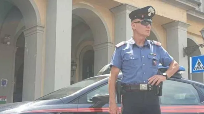 I carabinieri li hanno fermati vicino alla stazione, dopo la denuncia delle due vittime