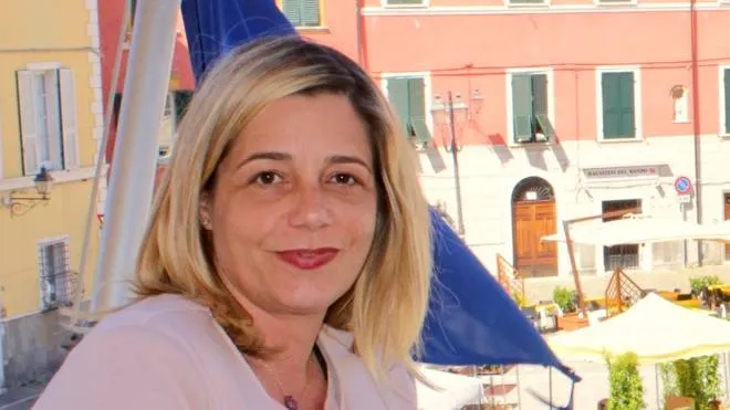 Il sindaco di Sarzana Cristina Ponzanelli riflette sul progetto di rigenerazione della rotatoria