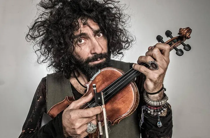 Ara Malikian, il genio del violino questa sera in scena al Gran Teatro Puccini