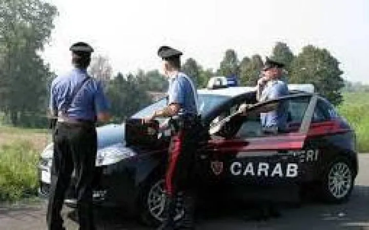 Una pattuglia radiomobile dei carabinieri