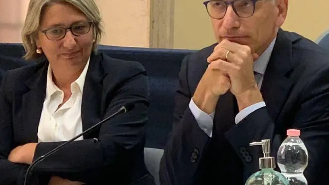 La deputata di Massa Martina Nardi con il segretario del Pd Enrico Letta