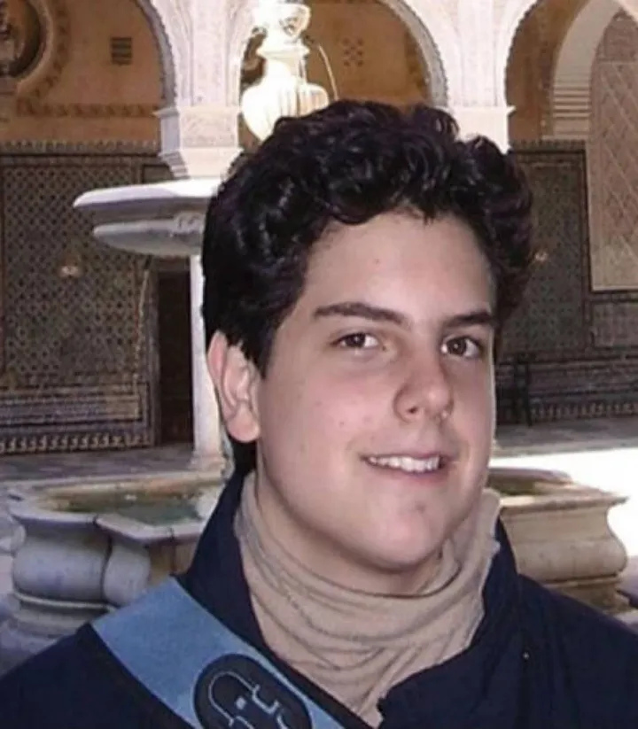 Carlo Acutis, morto a 15 anni, è stato proclamato Beato nel 2020. E’ considerato il “Patrono di Internet“