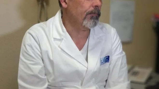Il dottor Spartaco Sani, direttore del reparto di malattie infettive dell’ospedale di Livorno