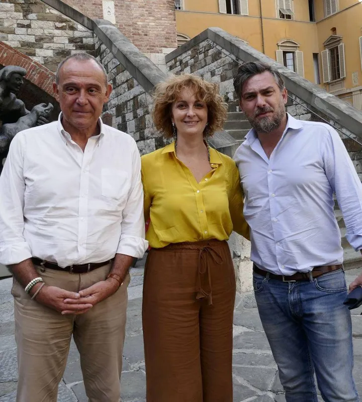 Chiara Bartalini la candidata pratese del M5S con i candidati Ettore Licheri e Riccardo Ricciardi