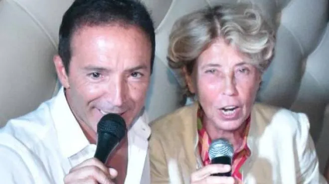 Stefano Busà e Lu Colombo hanno cantato Maracaibo alla Capannina (Foto Nizza)
