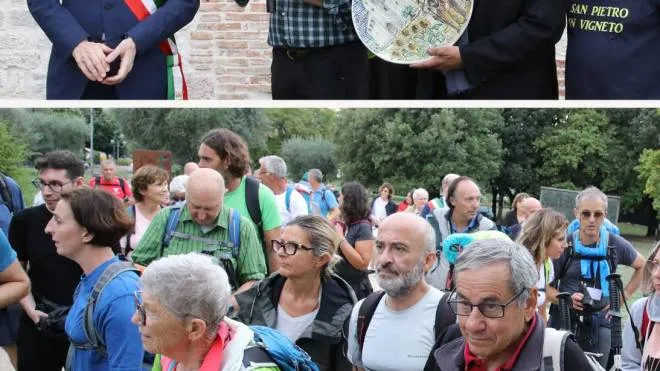 Il pellegrinaggio guidato dal vescovo Paolucci Bedini ha registrato una nutrita presenza di italiani e stranieri