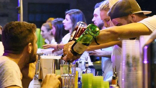 L’ordinanza mette il limite alla vendita di alcolici durante la Festa del Vino (repertorio)