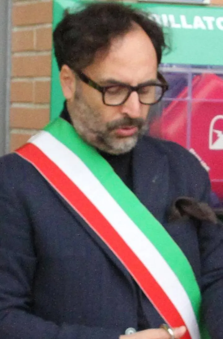Il sindaco di Umbertide Luca Carizia