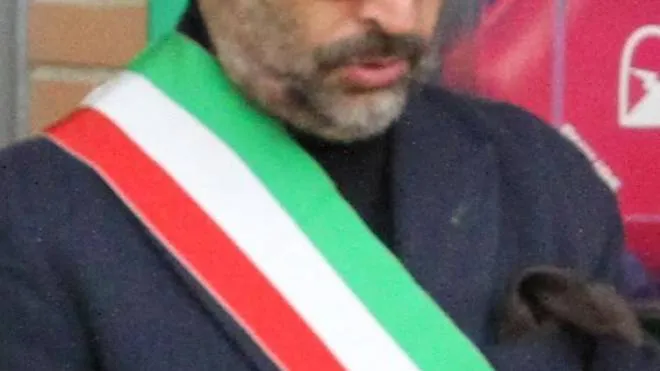 Il sindaco di Umbertide Luca Carizia