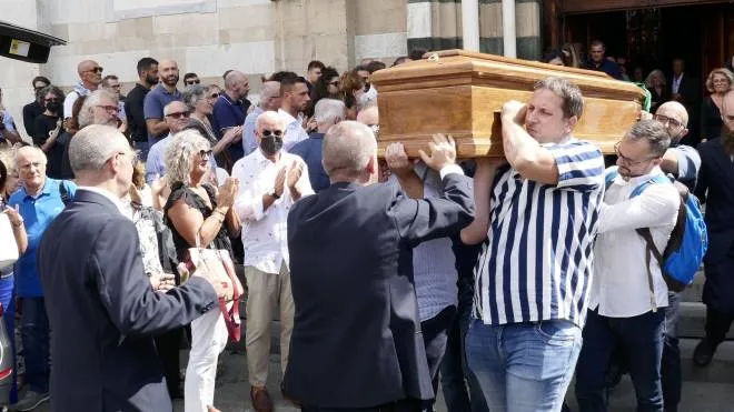 funerali del giovane medico simone bianchi