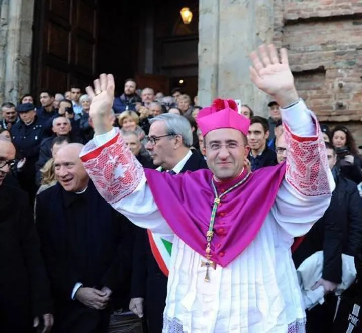 Monsignor Migliavacca al suo arrivo a San Miniato nel dicembre 2015