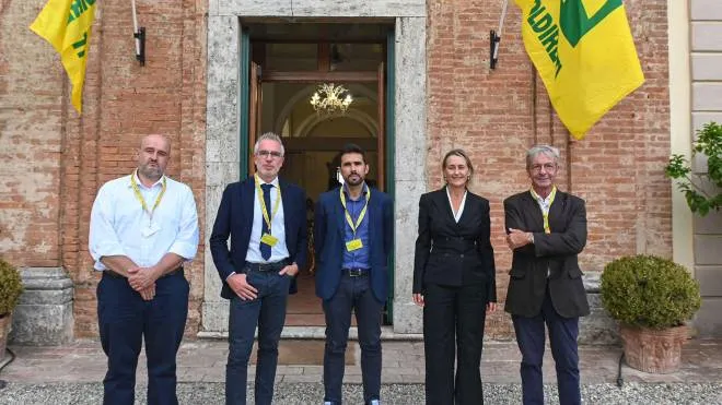 I candidati Silvio Franceschelli (Pd), Stefano Scaramelli (Italia viva), Francesco Michelotti (Fdi), Deborah Bergamini (FI) e Mario Lolini (Lega)