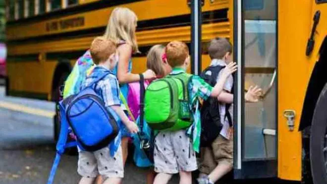 Il servizio di scuolabus per elementari e medie è ripartito da ieri