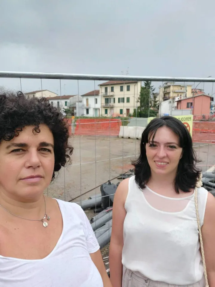 La candidata di FdI Chiara Mazzei (a sinistra) e la consigliera Simona Di Rosa