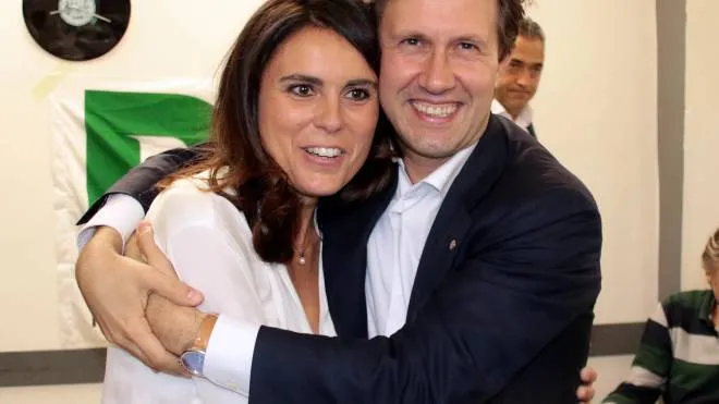 La segretaria regionale Simona Bonafè con il sindaco Dario Nardella