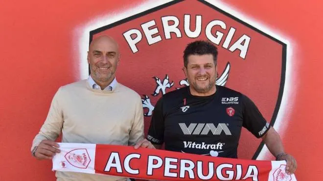 Il nuovo allenatore del Perugia Silvio Baldini insieme al direttore sportivo biancorosso Marco Giannitti