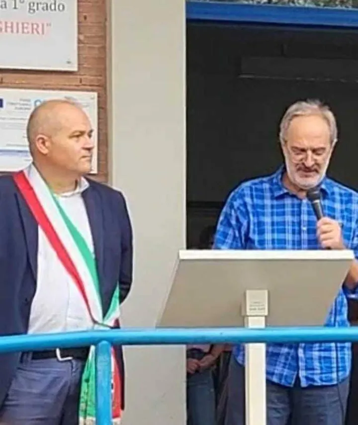 Il sindaco di Quarrata Gabriele Romiti, insieme al preside della Bonaccorso, Luca Gaggioli