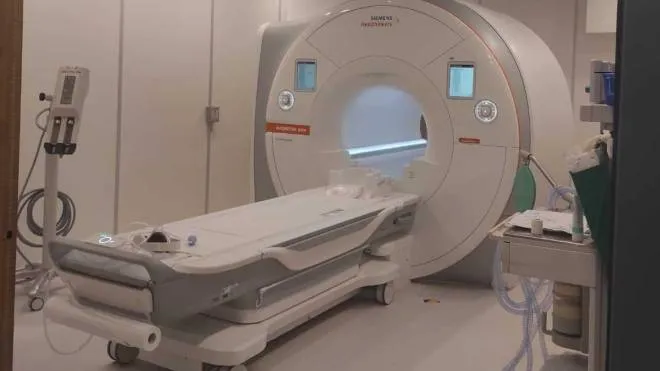 Una delle nuove Tac che sono state installate negli ospedali dell’Asl Toscana Nord Ovest, con un investimento di oltre a i 5 milioni di euro