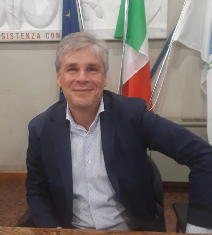 Massimo Marcesini era all’epoca assessore nella giunta del sindaco Francesco Pietrini