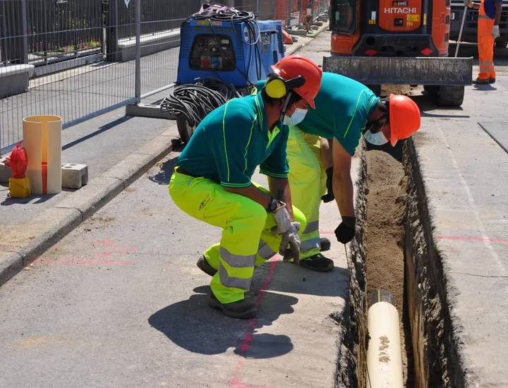 Un cantiere di lavori stradali. A Poggio, dal 26 al 30 settembre, sarà modificata la circolazione. in via Soffici per consentire l’intervento Enel in piazza XX Settembre