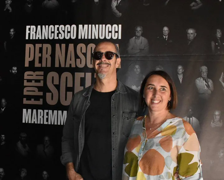 Il fotografo Francesco Mincucci e l’assesore Sara Minozzi