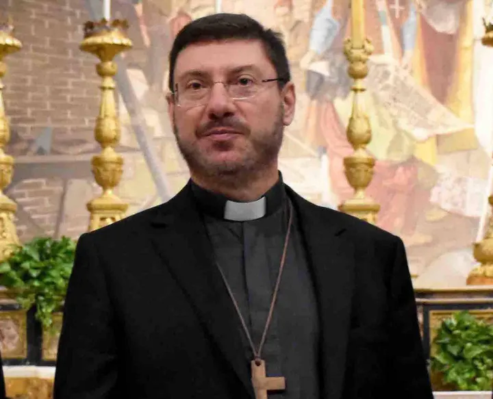 Monsignor Luciano Paolucci Bedini, vescovo di Città di Castello