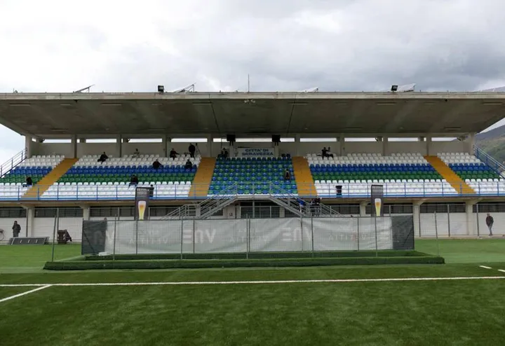 Il nuovo stadio Buon Riposo è stato bagnato con una sconfitta dl Seravezza