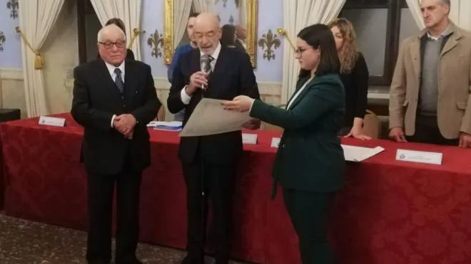 Marcello Cherubini, il sindaco Michelini e la delegata alla cultura Agnese Benedetti