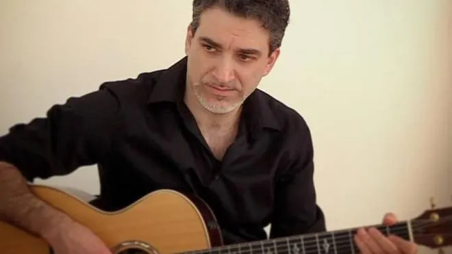 Il chitarrista Andrea Scognamillo ha pubblicato il suo nuovo disco ’Ideas’