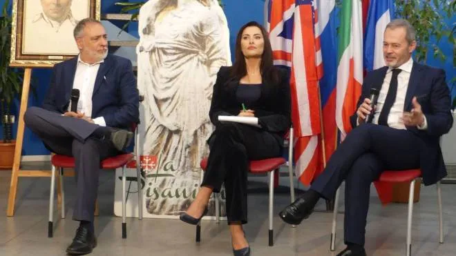 Da sinistra Salvatore Pisano, Carlotta Romualdi e l’avvocato Massimo Nitto