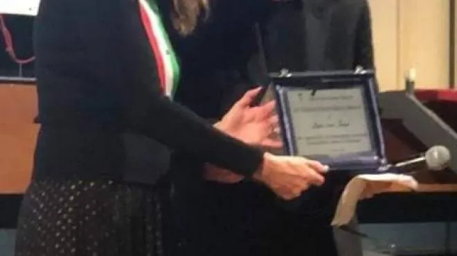 L’attore americano Willem Dafoe riceve il premio Melani per Von Trier dal sindaco Valentina Vadi