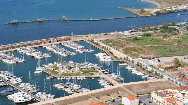 Una. foto aerea del porto di Marina