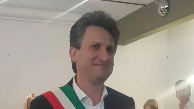 Il sindaco di Vecchiano Massimiliano Angori
