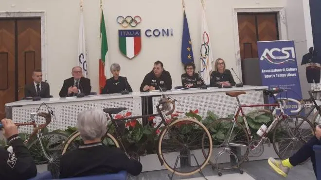 Un momento della presentazione a Roma del Giro d'Italia d'Epoca