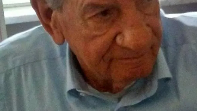 Un’immagine di Alberto Tonarelli, scomparso all’età di 76 anni. E’ stato protagonista della vita politica e sindacale della città come esponente del Psi