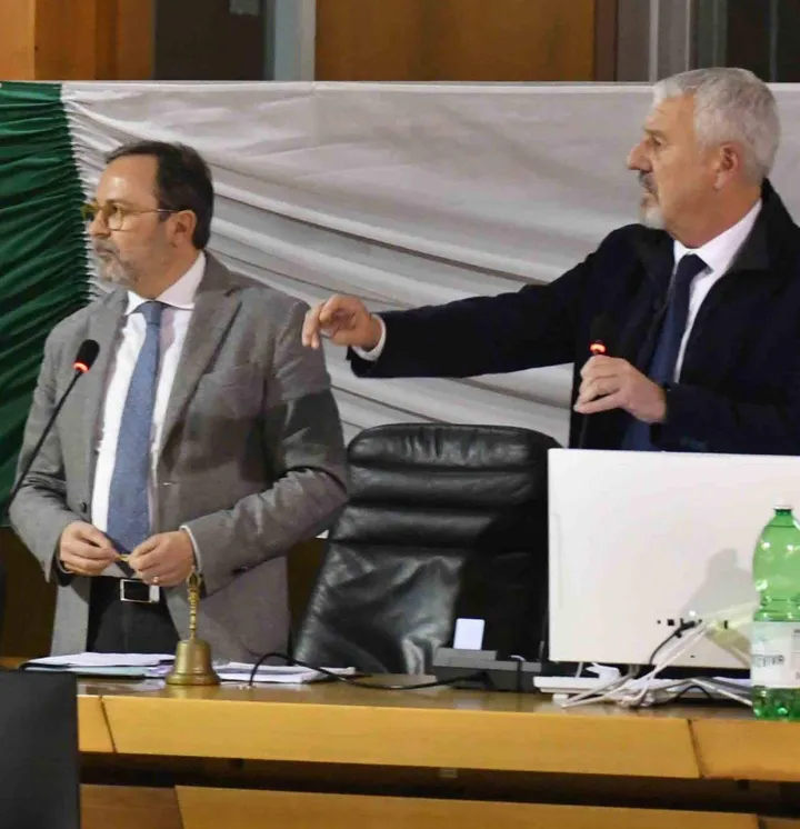 Il sindaco Persiani e il presidente del consiglio Benedetti (foto Nizza)