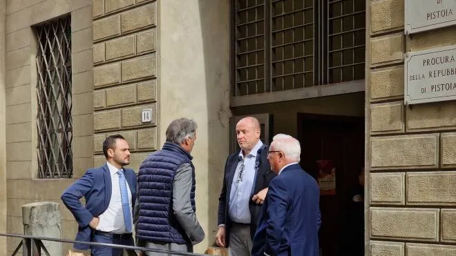 Amministratori e professionisti davanti al Tribunale fallimentare (Foto Castellani)