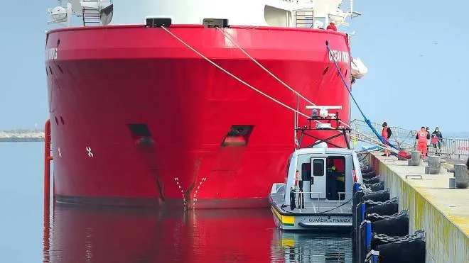 La nave ong Ocean Viking sbarca domenica a Marina di Carrara