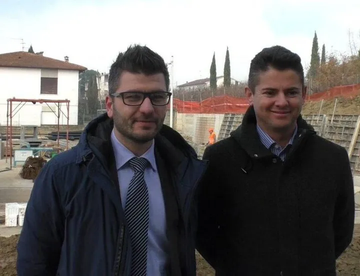 Mauro Di Ponte (a sinistra) assessore ai lavori pubblici del Comune di Terranuova insieme al sindaco. Sergio Chienni
