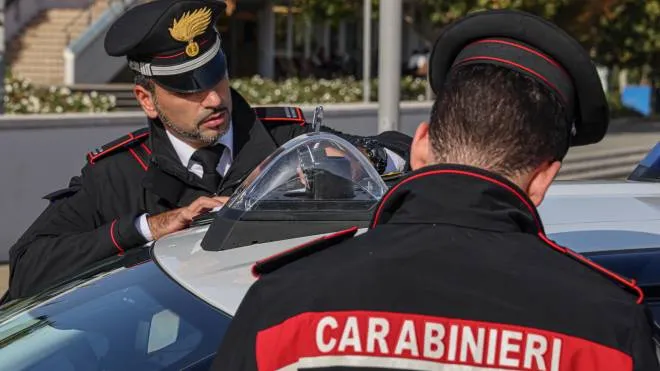 I carabinieri di Scandicci indagano sul furto di una cinquantina di borse griffate messo a segno l’altra notte in una pelletteria della zona industriale
