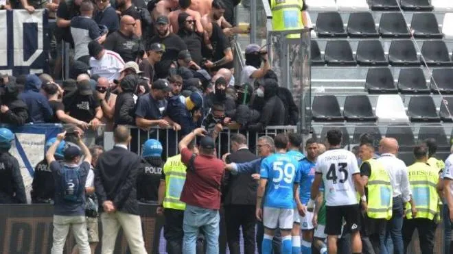 I gravi incidenti avvenuti durante Spezia-Napoli della passata stagione