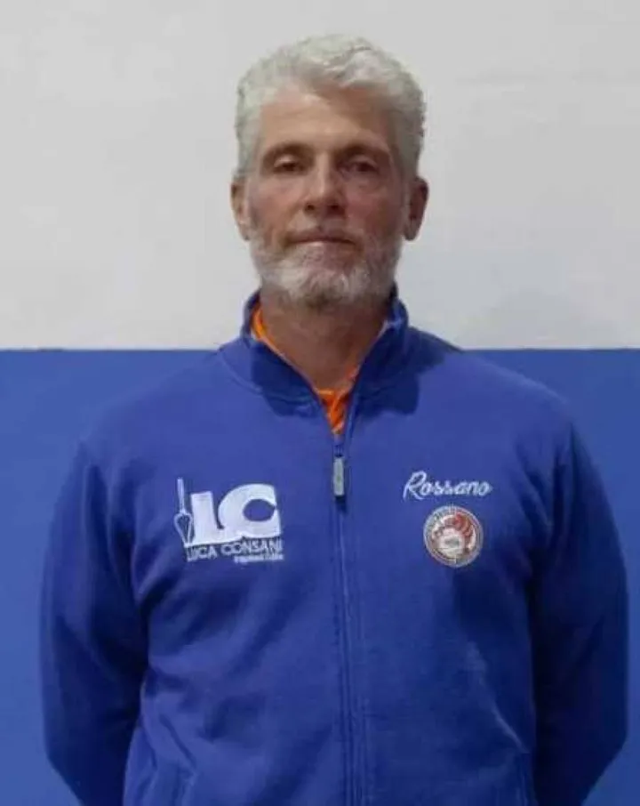 Il coach del «Luca Consani» Rossano Rossi