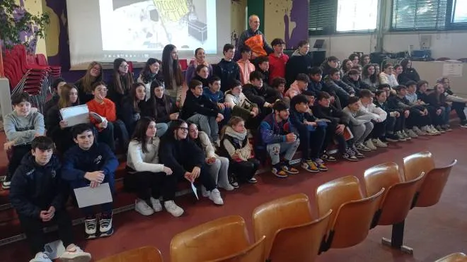 I ragazzi della scuola don Milani hanno intervistato il fondatore della piattaforma social “Piovontroton“, svelandone i segreti