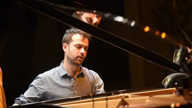Il pianista jazz folignate Giovanni Guidi