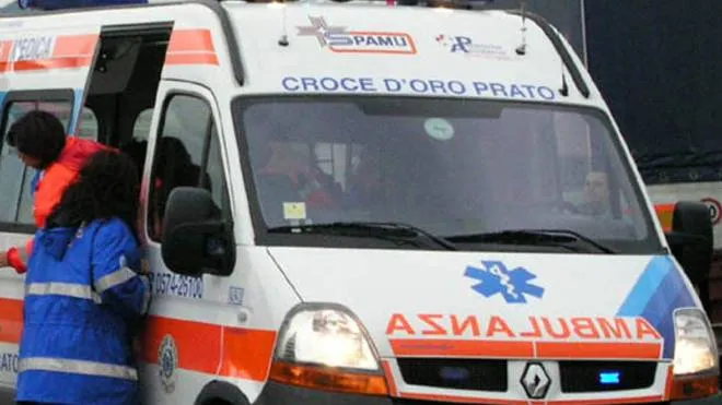Ambulanza della Croce d'Oro (foto Attalmi)