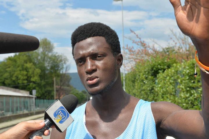 Buba, il 23enne gambiano racconta il momento in cui è stato insultato e ha sentito uno sparo (Castellani)